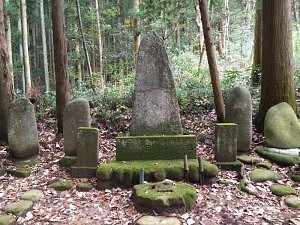 田村清顕の墓